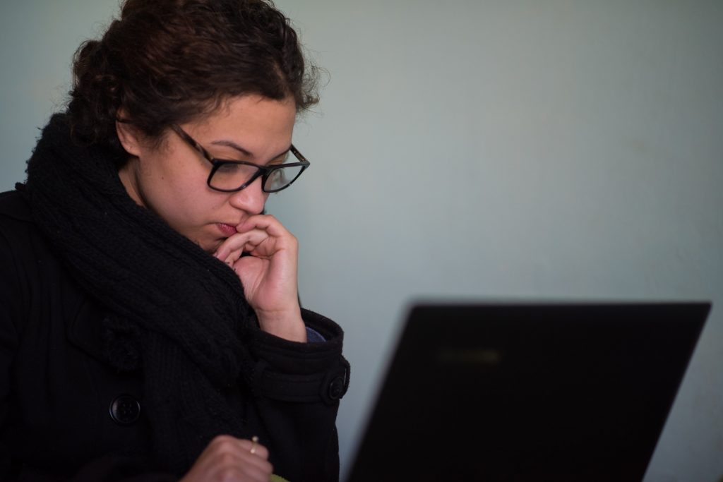 job seeker wondering how long to hear back after an interview